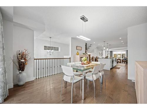 15 Jeffrey Drive, Guelph, ON - Indoor Photo Showing Dining Room