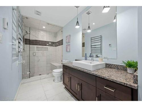 15 Jeffrey Drive, Guelph, ON - Indoor Photo Showing Bathroom