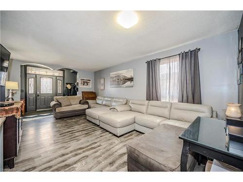 400 Starwood Drive, Guelph, ON - Indoor Photo Showing Living Room