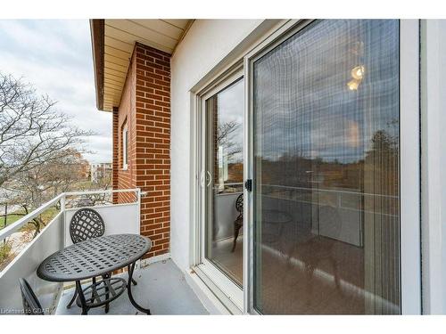 302-57 Conroy Crescent, Guelph, ON - Outdoor With Balcony With Exterior