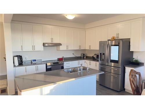 184 Edgar Bonner Avenue Avenue, Guelph/Eramosa, ON - Indoor Photo Showing Kitchen With Double Sink