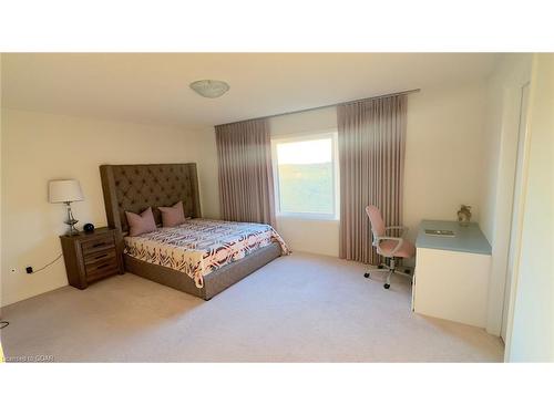 184 Edgar Bonner Avenue Avenue, Guelph/Eramosa, ON - Indoor Photo Showing Bedroom