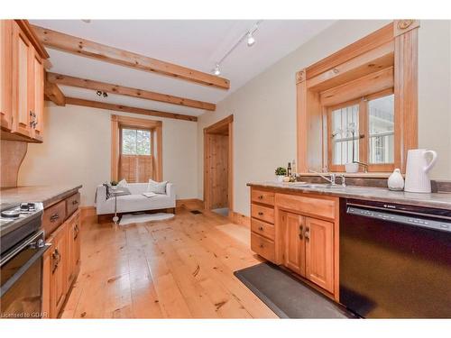 179 Garafraxa Street E, Fergus, ON - Indoor Photo Showing Kitchen