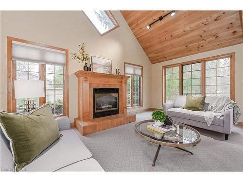 179 Garafraxa Street E, Fergus, ON - Indoor Photo Showing Living Room With Fireplace