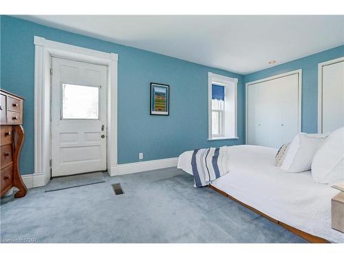 179 Garafraxa Street E, Fergus, ON - Indoor Photo Showing Bedroom