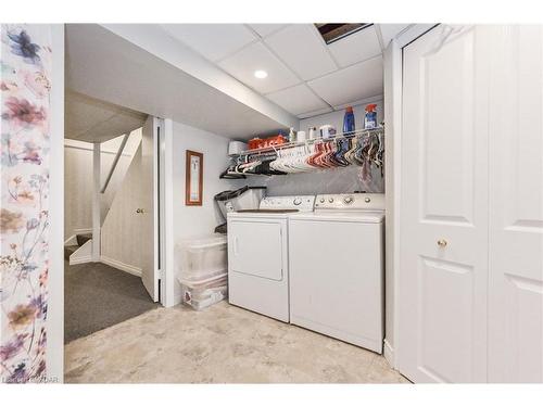 912 Scotland Street, Fergus, ON - Indoor Photo Showing Laundry Room