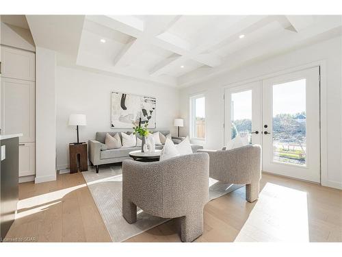 5-41 Fieldstone Lane, Elora, ON - Indoor Photo Showing Living Room