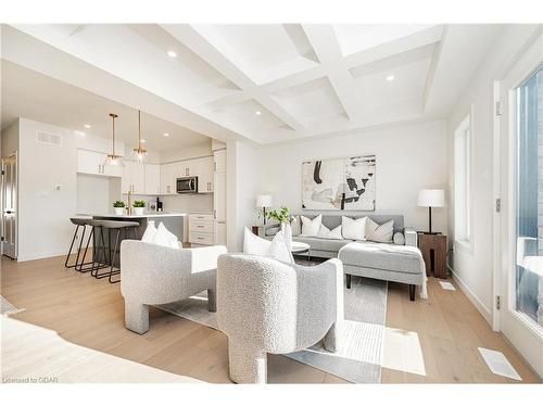 5-41 Fieldstone Lane, Elora, ON - Indoor Photo Showing Living Room