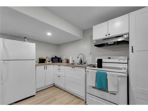 199 Hill Street E, Fergus, ON - Indoor Photo Showing Kitchen With Double Sink