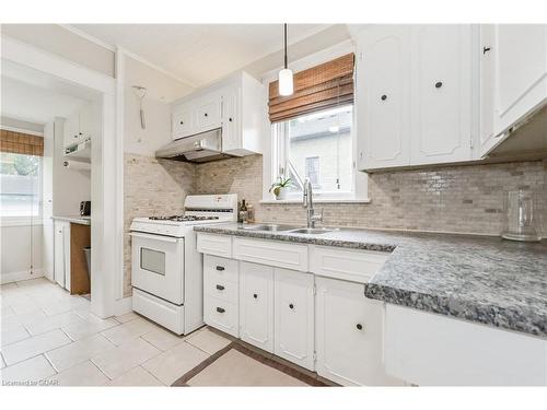 250 Union Street W, Fergus, ON - Indoor Photo Showing Kitchen With Double Sink