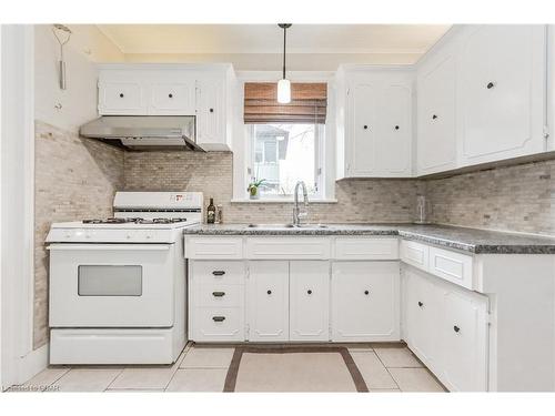 250 Union Street W, Fergus, ON - Indoor Photo Showing Kitchen With Double Sink