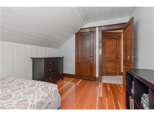 250 Union Street W, Fergus, ON - Indoor Photo Showing Bedroom