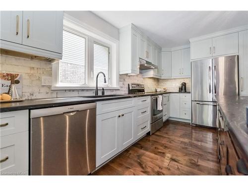 58 Clegg Rd, Elora, ON - Indoor Photo Showing Kitchen With Upgraded Kitchen