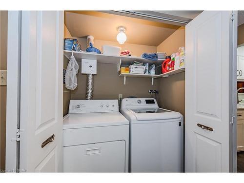 401-8 Christopher Court, Guelph, ON - Indoor Photo Showing Laundry Room