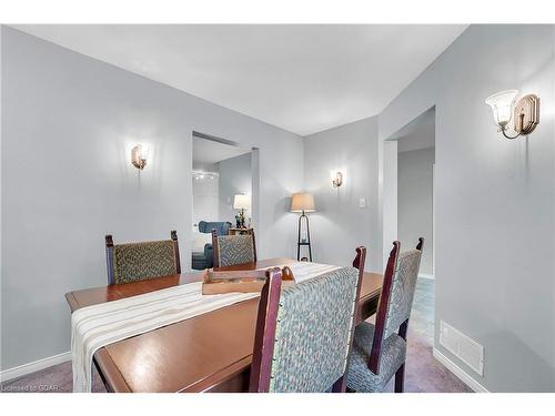 17 Abbeywood Crescent, Guelph, ON - Indoor Photo Showing Dining Room