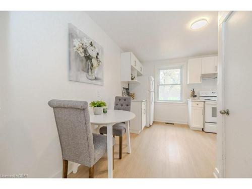 80 York Road, Guelph, ON - Indoor Photo Showing Dining Room