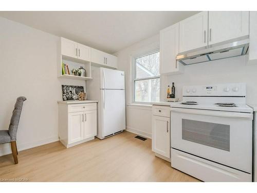 80 York Road, Guelph, ON - Indoor Photo Showing Kitchen