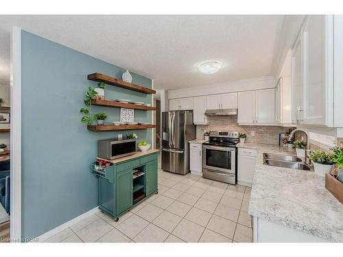 17 Hasler Crescent, Guelph, ON - Indoor Photo Showing Kitchen With Double Sink