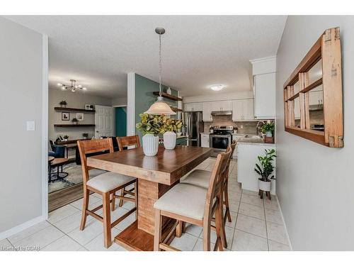 17 Hasler Crescent, Guelph, ON - Indoor Photo Showing Dining Room