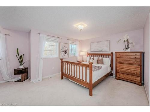 17 Hasler Crescent, Guelph, ON - Indoor Photo Showing Bedroom