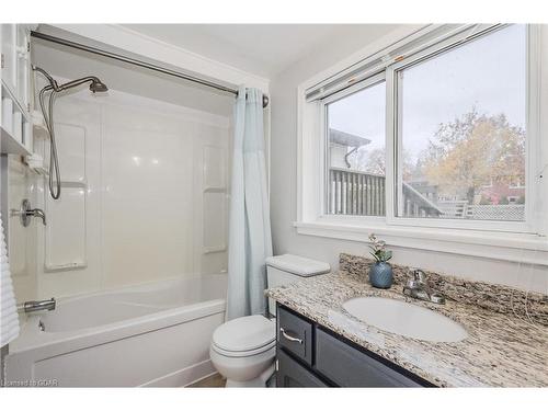 5485 Highway 6 N, Guelph, ON - Indoor Photo Showing Bathroom