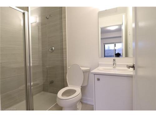 A15-10 Palace Street, Kitchener, ON - Indoor Photo Showing Bathroom