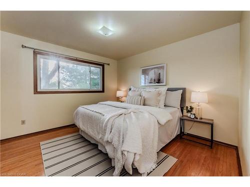 18 Elginfield Drive, Guelph, ON - Indoor Photo Showing Bedroom