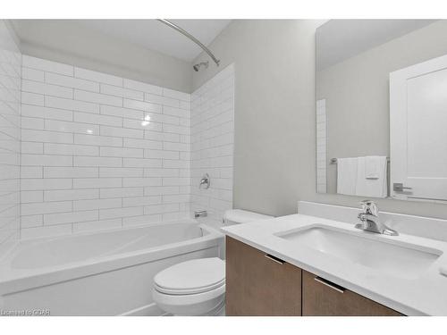 113-708 Woolwich Street, Guelph, ON - Indoor Photo Showing Bathroom