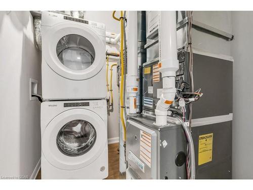 113-708 Woolwich Street, Guelph, ON - Indoor Photo Showing Laundry Room