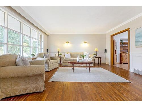 13596 4 Line, Acton, ON - Indoor Photo Showing Living Room