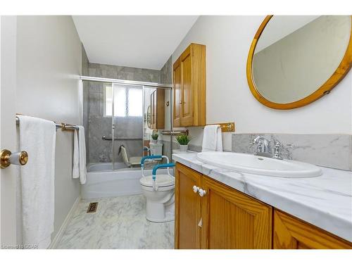 13596 4 Line, Acton, ON - Indoor Photo Showing Bathroom