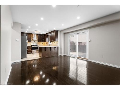 163 Moffatt Avenue, Brampton, ON - Indoor Photo Showing Kitchen