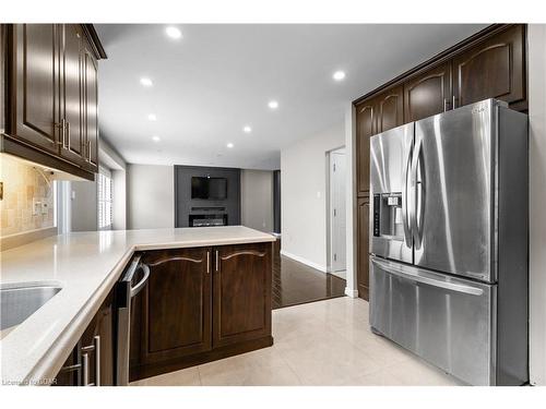 163 Moffatt Avenue, Brampton, ON - Indoor Photo Showing Kitchen