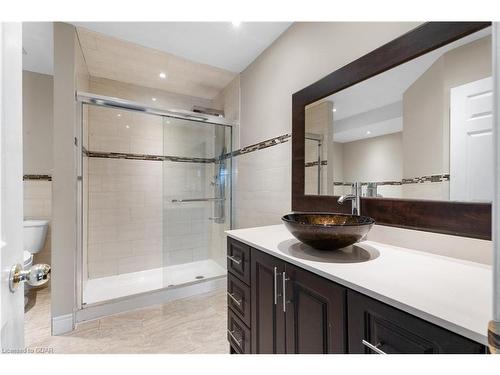 163 Moffatt Avenue, Brampton, ON - Indoor Photo Showing Bathroom