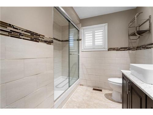 163 Moffatt Avenue, Brampton, ON - Indoor Photo Showing Bathroom