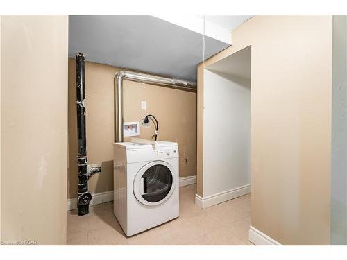 163 Moffatt Avenue, Brampton, ON - Indoor Photo Showing Laundry Room