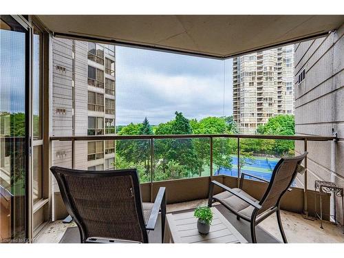 406-55 Kingsbridge Garden Circle, Mississauga, ON - Outdoor With Balcony With Exterior