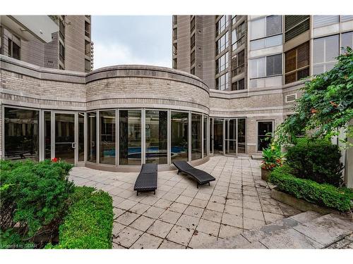 406-55 Kingsbridge Garden Circle, Mississauga, ON - Outdoor