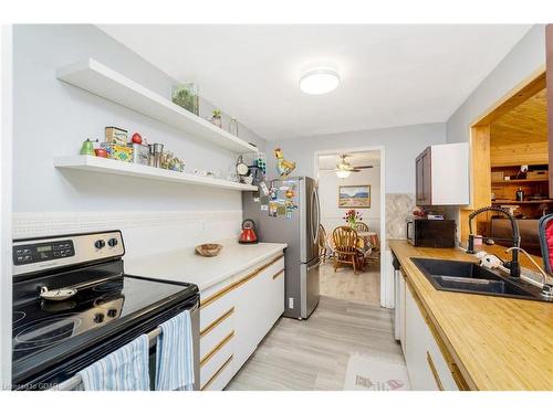 6135 Second Line, Erin, ON - Indoor Photo Showing Kitchen With Double Sink