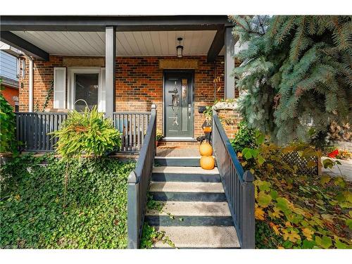 39 Raglan Street, Guelph, ON - Outdoor With Deck Patio Veranda