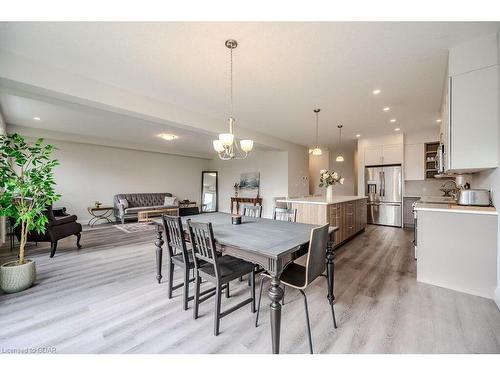 45 Queensgate Crescent, Breslau, ON - Indoor Photo Showing Dining Room