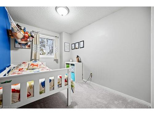 97 Pinnacle Crescent, Guelph, ON - Indoor Photo Showing Other Room