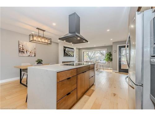 1735 Queenston Road, Cambridge, ON - Indoor Photo Showing Kitchen