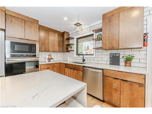 1735 Queenston Road, Cambridge, ON - Indoor Photo Showing Kitchen With Stainless Steel Kitchen