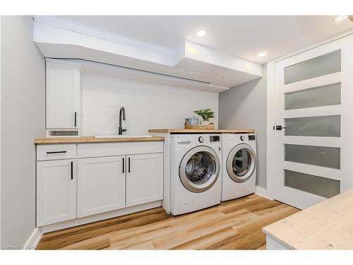 1735 Queenston Road, Cambridge, ON - Indoor Photo Showing Laundry Room