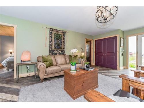 7167 Seventh Line, Belwood, ON - Indoor Photo Showing Living Room