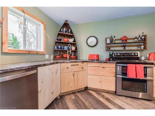 7167 Seventh Line, Belwood, ON - Indoor Photo Showing Kitchen