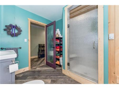 7167 Seventh Line, Belwood, ON - Indoor Photo Showing Bathroom