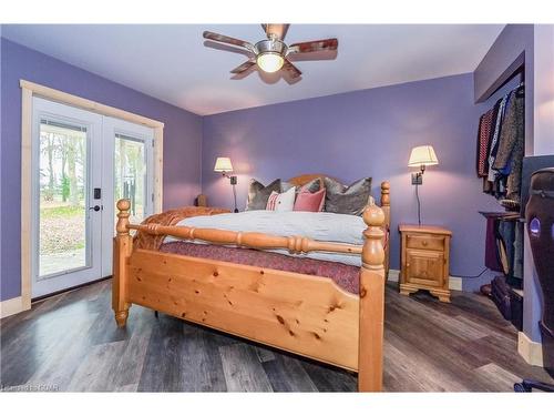 7167 Seventh Line, Belwood, ON - Indoor Photo Showing Bedroom