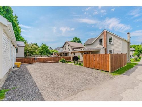 32 Walnut Lane, Paris, ON - Outdoor With Exterior